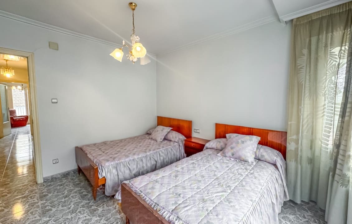 3 bedroom Apartment for sale in Elche / Elx - € 143,000 (Ref: 9687521)