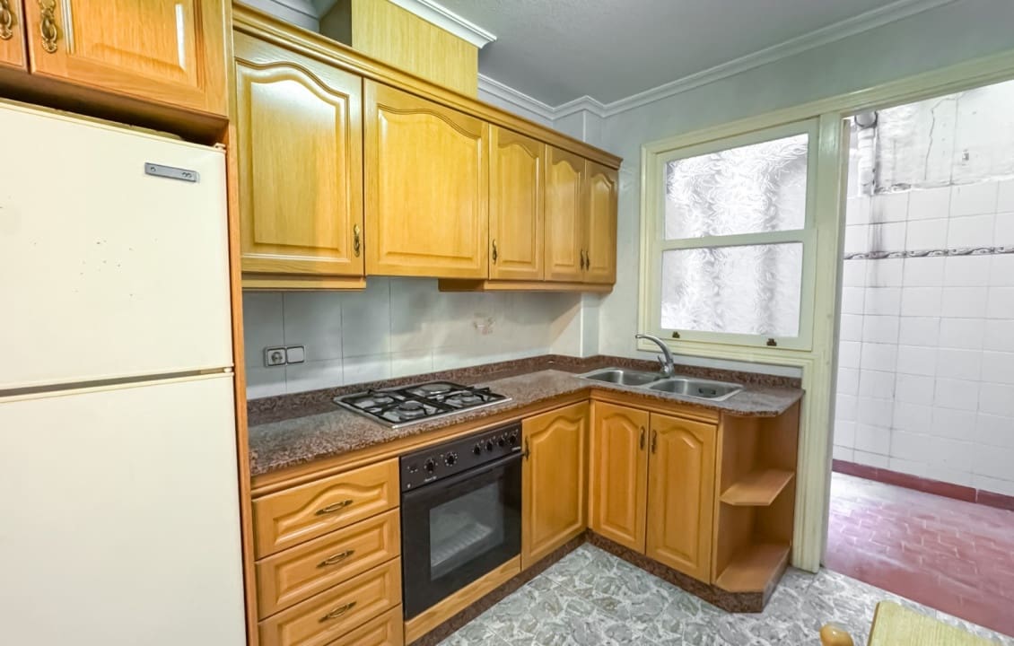 3 bedroom Apartment for sale in Elche / Elx - € 143,000 (Ref: 9687521)