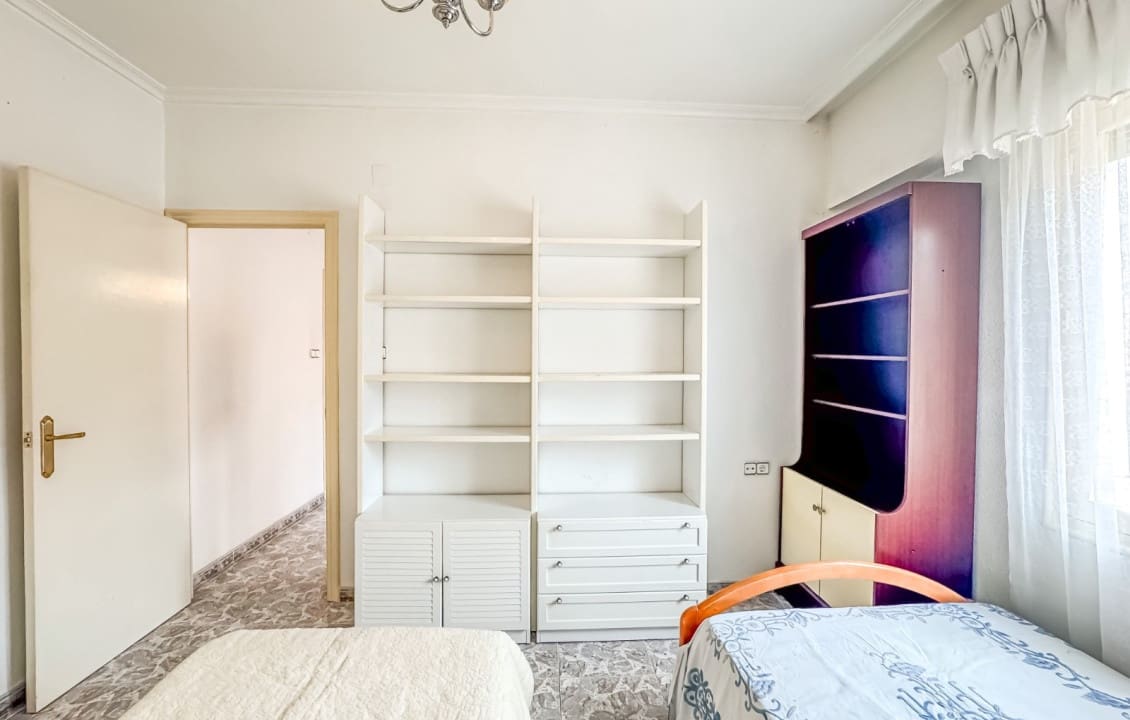 3 bedroom Apartment for sale in Elche / Elx - € 143,000 (Ref: 9687521)