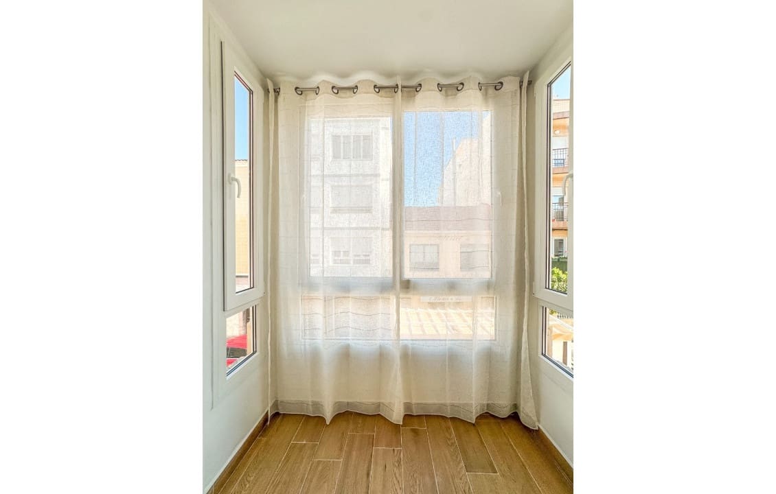 2 Zimmer Wohnung zu vermieten in Almoradi - 700 € (Ref: 9706018)