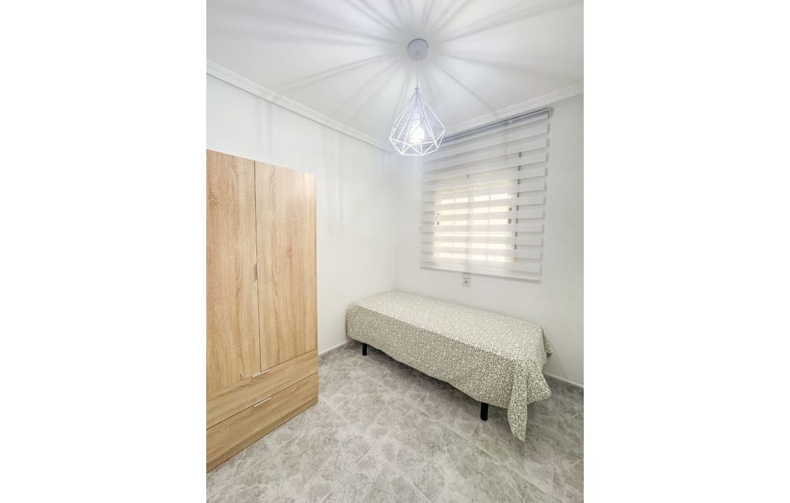 3 bedroom Apartment for holiday rental in Santa Pola with pool - € 700 (Ref: 9720463)