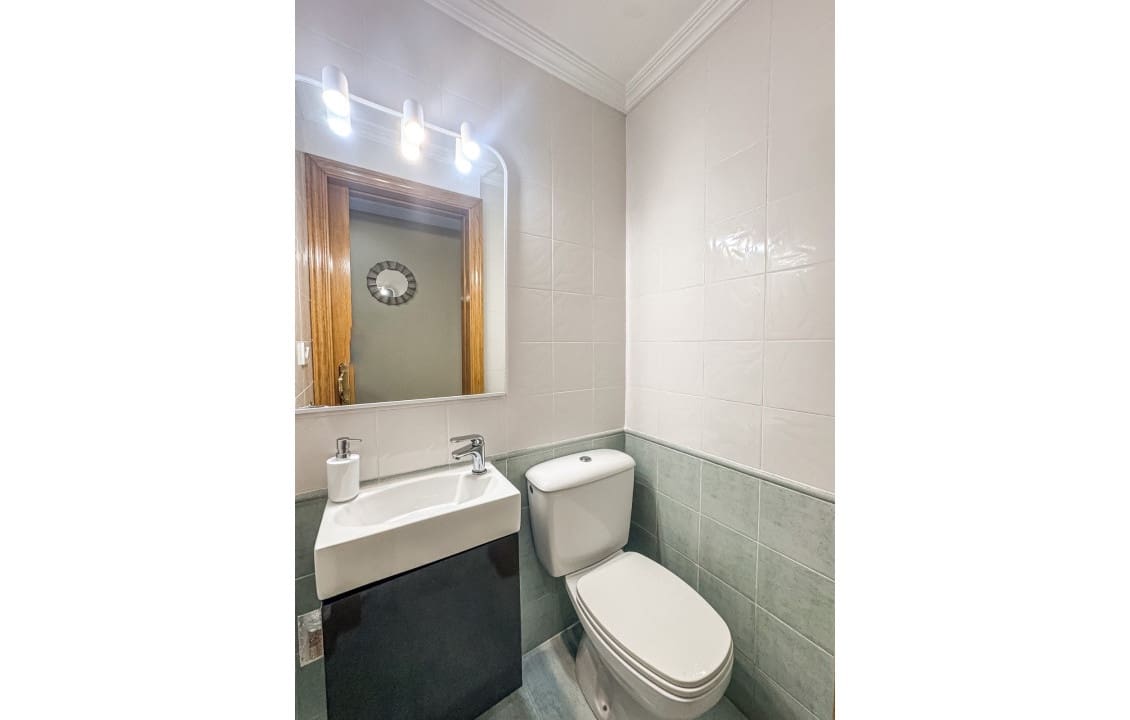 3 bedroom Apartment for holiday rental in Santa Pola with pool - € 700 (Ref: 9720463)