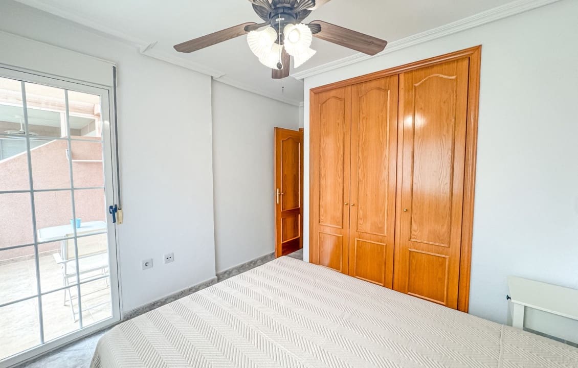 3 bedroom Apartment for holiday rental in Santa Pola with pool - € 700 (Ref: 9720463)