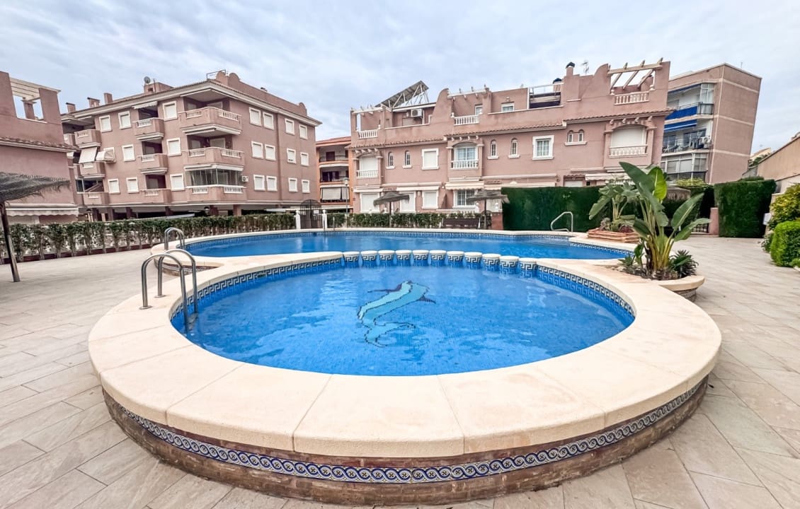 3 bedroom Apartment for holiday rental in Santa Pola with pool - € 700 (Ref: 9720463)
