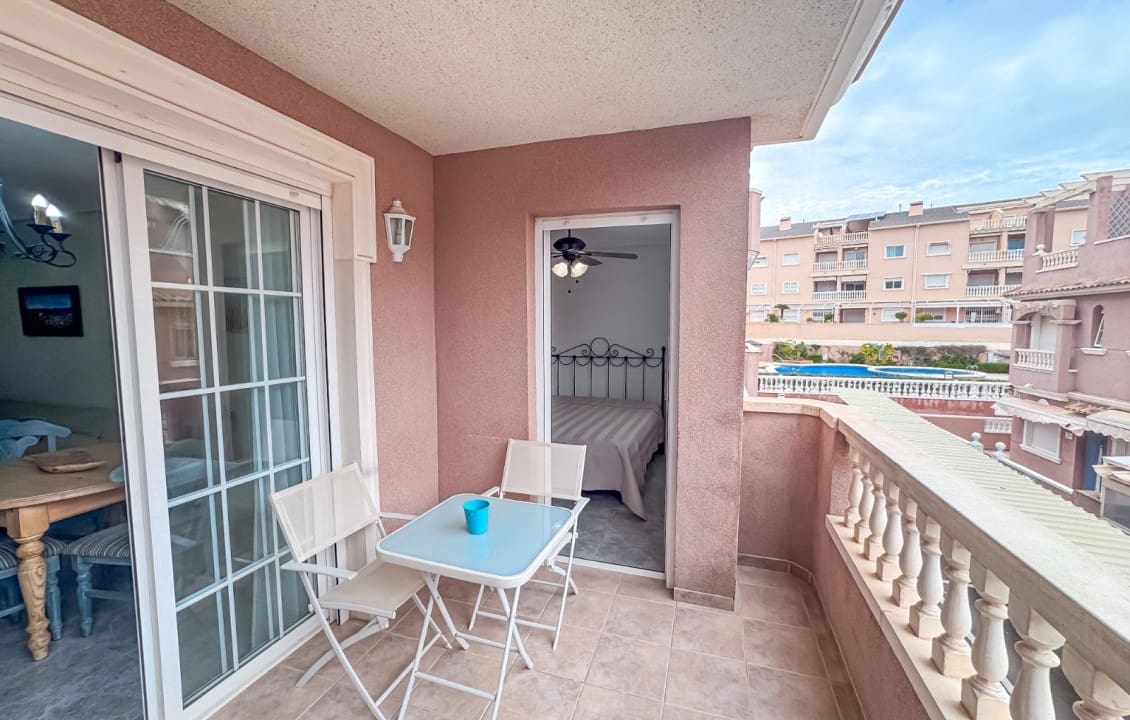 3 bedroom Apartment for holiday rental in Santa Pola with pool - € 700 (Ref: 9720463)