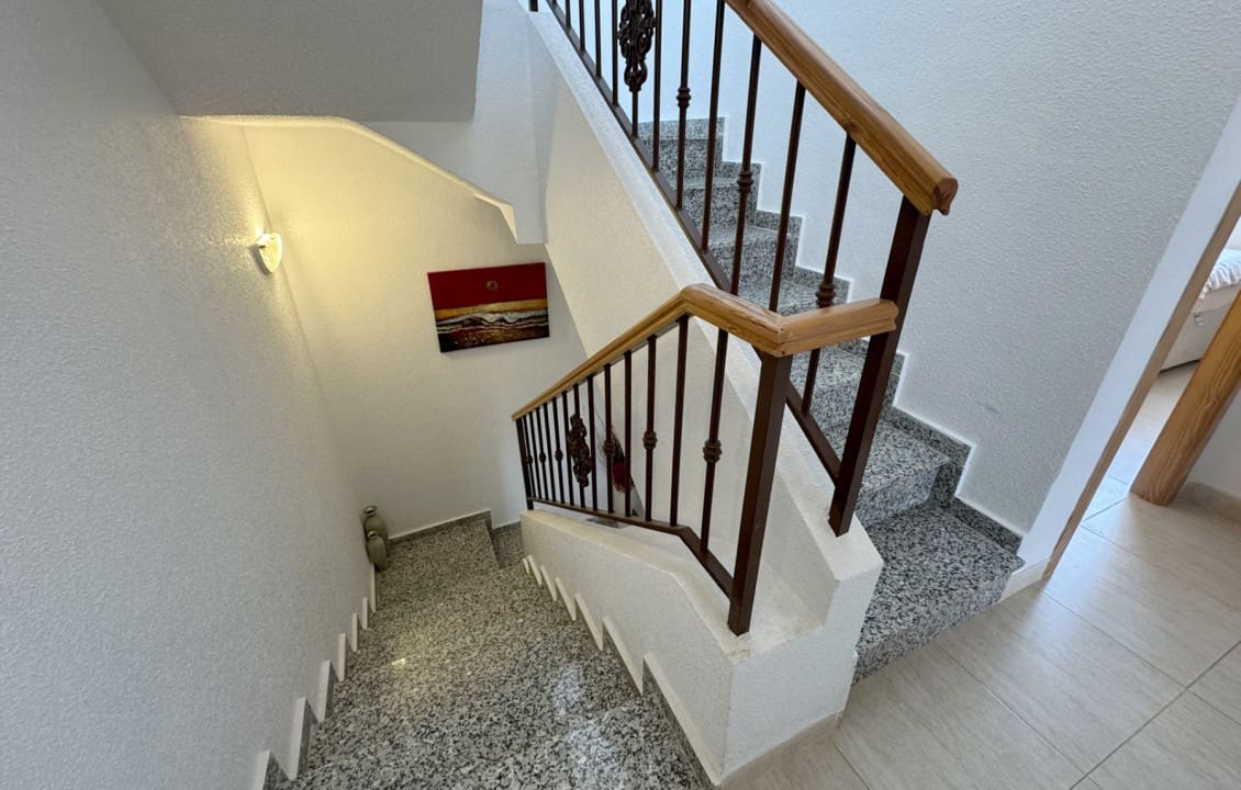 3 soverom Kjedet enebolig til salgs i Dona Pepa med svømmebasseng - € 210 000 (Ref: 9798166)