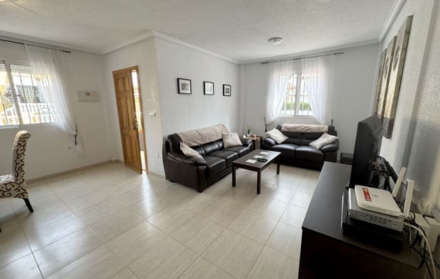 3 soverom Kjedet enebolig til salgs i Doña Pepa, Rojales med svømmebasseng - € 210 000 (Ref: 9798166)