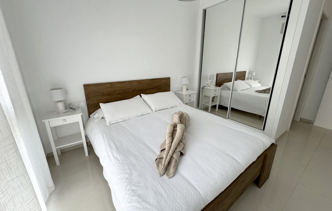 Apartamento de 2 habitaciones en Doña Pepa en venta con piscina - 299.950 € (Ref: 9806712)