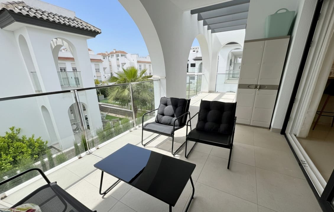 Apartamento de 2 habitaciones en Doña Pepa en venta con piscina - 299.950 € (Ref: 9806712)