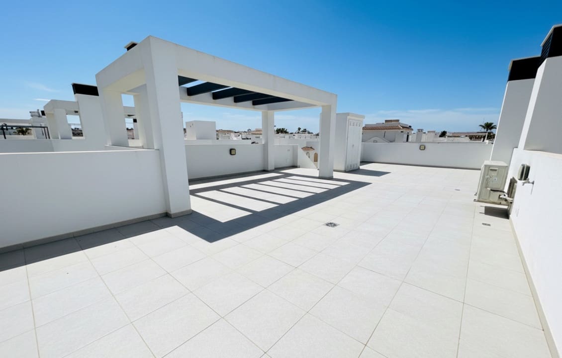Apartamento de 2 habitaciones en Doña Pepa en venta con piscina - 299.950 € (Ref: 9806712)
