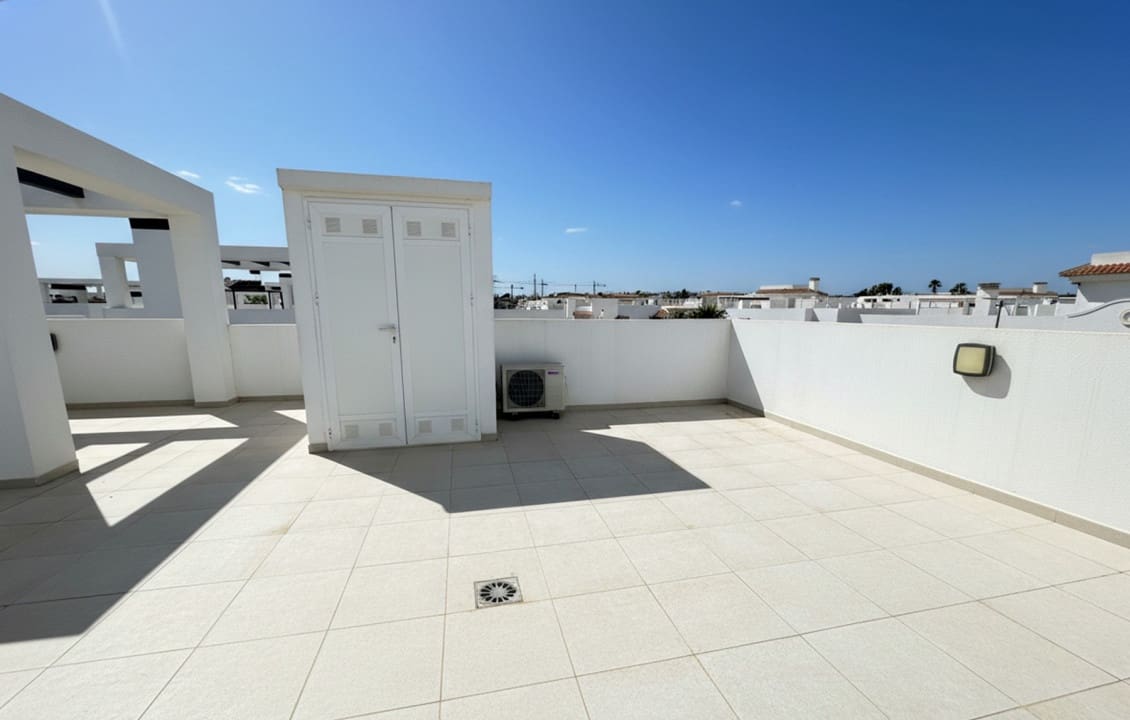 Apartamento de 2 habitaciones en Doña Pepa en venta con piscina - 299.950 € (Ref: 9806712)