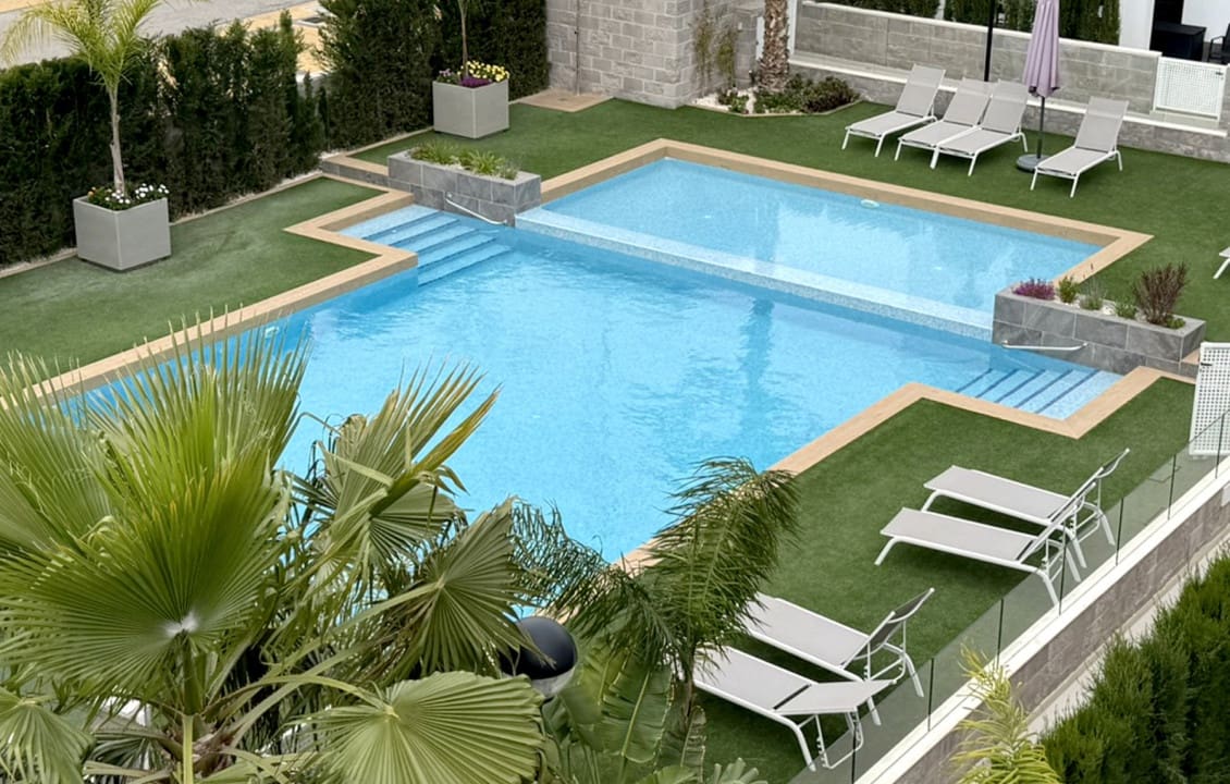 Apartamento de 2 habitaciones en Doña Pepa en venta con piscina - 299.950 € (Ref: 9806712)