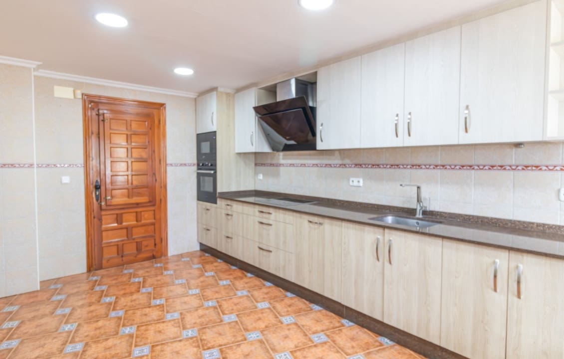 5 soveværelse Villa til salg i Elche / Elx med swimmingpool garage - € 595.000 (Ref: 9813585)