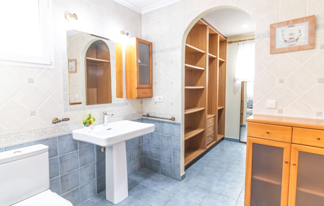 5 soveværelse Villa til salg i Elche / Elx med swimmingpool garage - € 595.000 (Ref: 9813585)