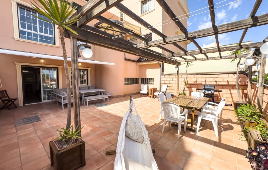 4 bedroom Apartment for holiday rental in Santa Pola with pool - € 1,300 (Ref: 9816073)