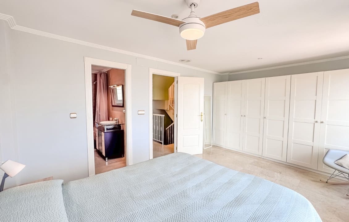 4 bedroom Apartment for holiday rental in Santa Pola with pool - € 1,300 (Ref: 9816073)