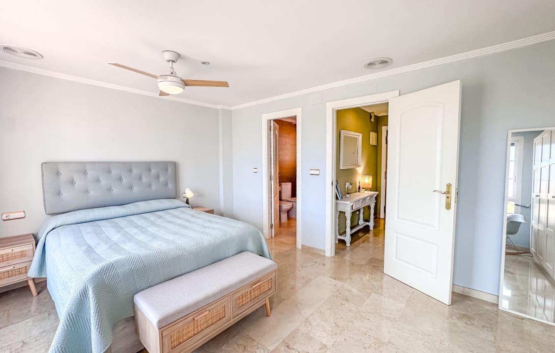 4 bedroom Apartment for holiday rental in Santa Pola with pool - € 1,300 (Ref: 9816073)