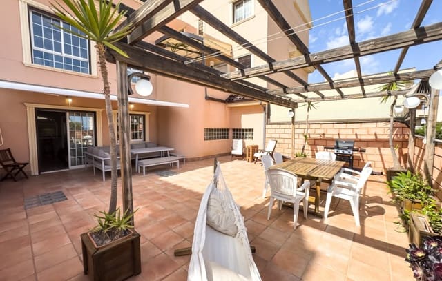 4 makuuhuone Huoneisto lomavuokrausta paikassa Calas Santa Pola Este, Santa Pola mukana uima-altaan - 1 300 € (Ref: 9816073)