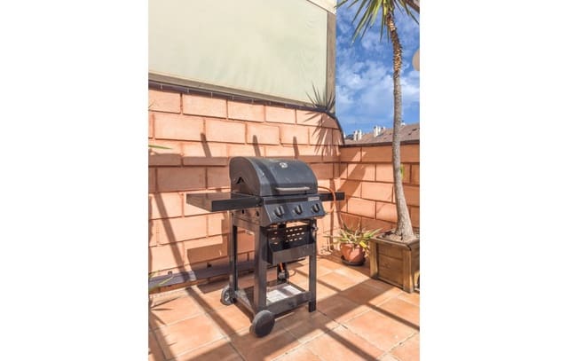 4 makuuhuone Huoneisto lomavuokrausta paikassa Calas Santa Pola Este, Santa Pola mukana uima-altaan - 1 300 € (Ref: 9816073)