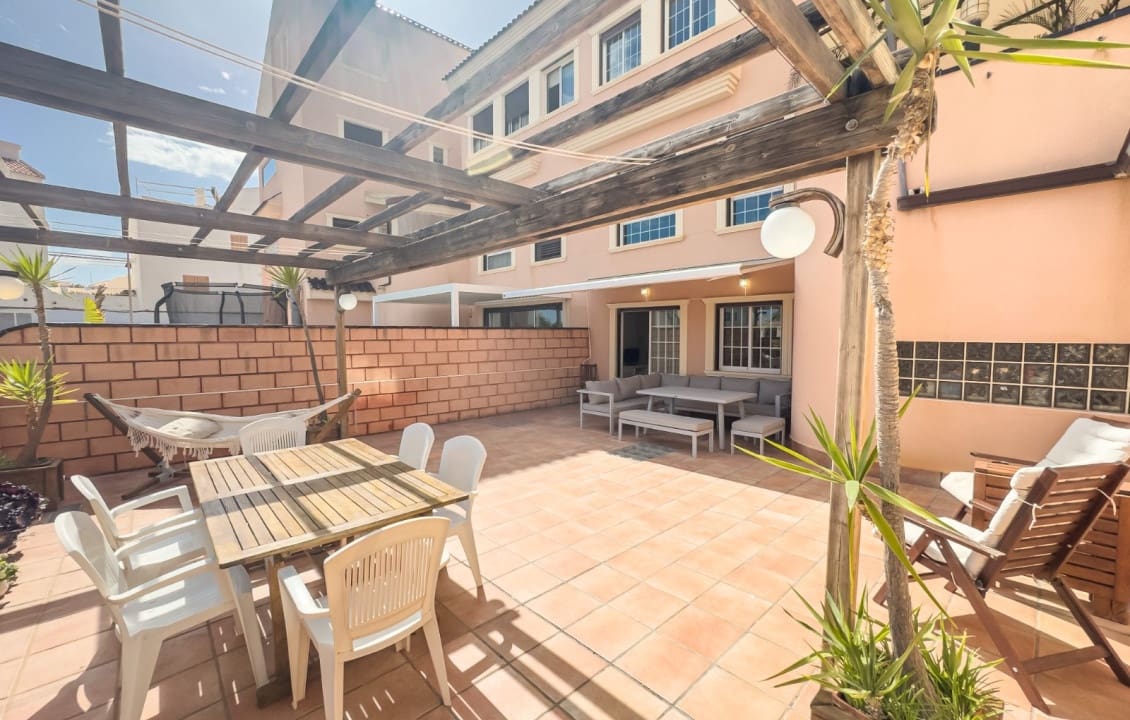 4 bedroom Apartment for holiday rental in Santa Pola with pool - € 1,300 (Ref: 9816073)