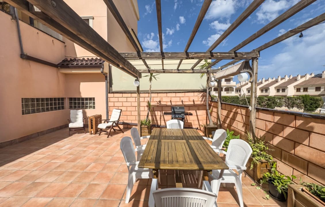4 bedroom Apartment for holiday rental in Santa Pola with pool - € 1,300 (Ref: 9816073)