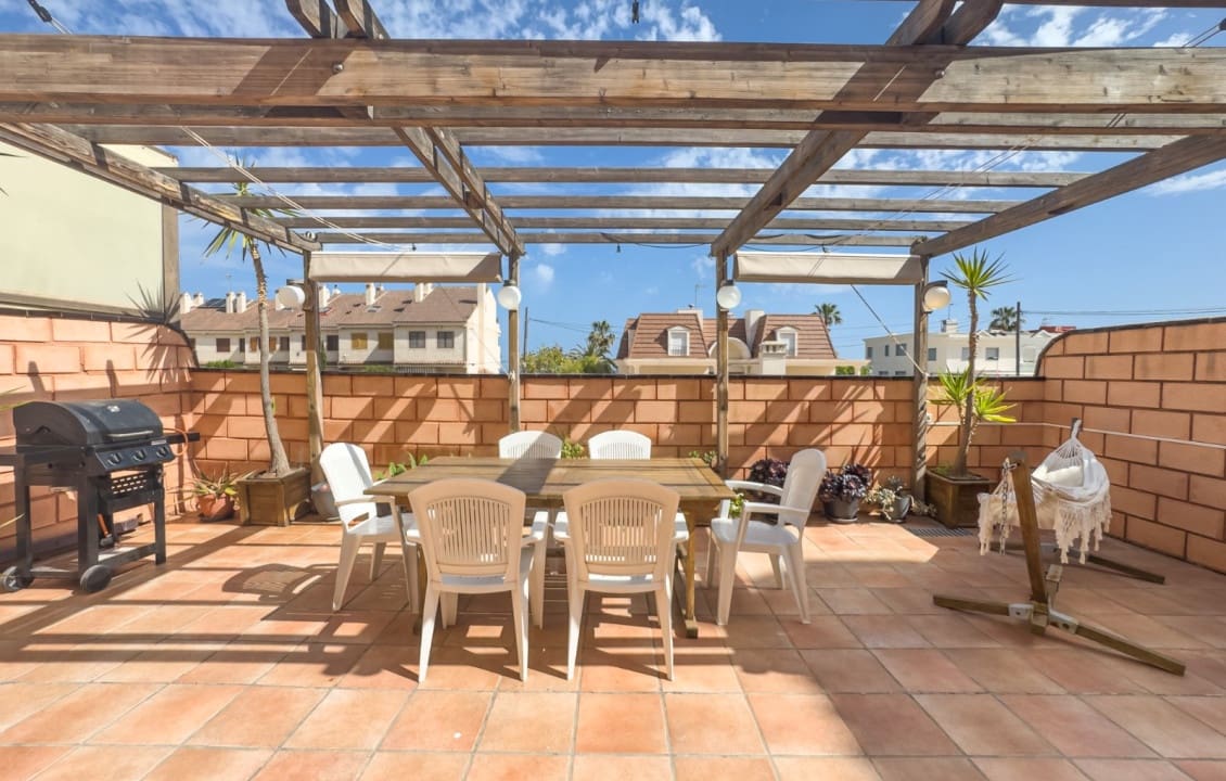 4 bedroom Apartment for holiday rental in Santa Pola with pool - € 1,300 (Ref: 9816073)