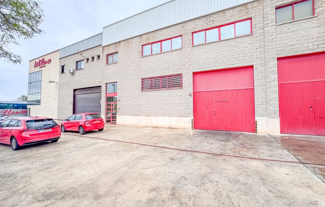 5 bedroom Commercial for rent in Torrellano - € 2,200 (Ref: 9830107)