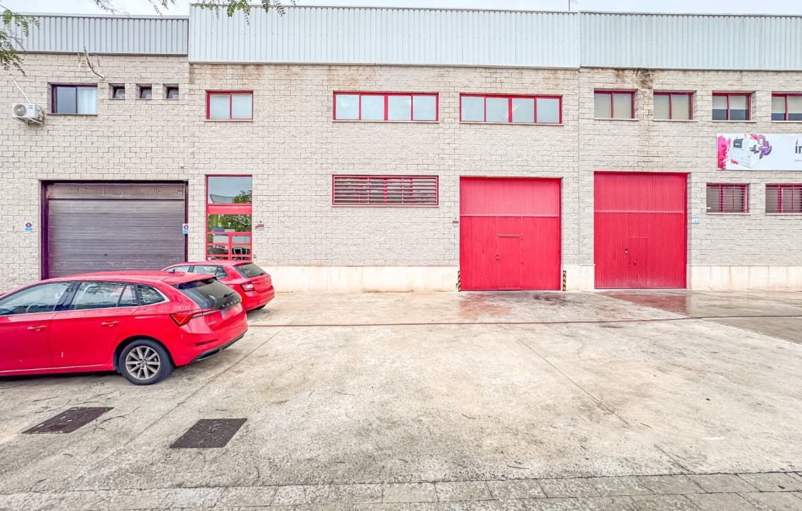5 bedroom Commercial for rent in Torrellano - € 2,200 (Ref: 9830107)