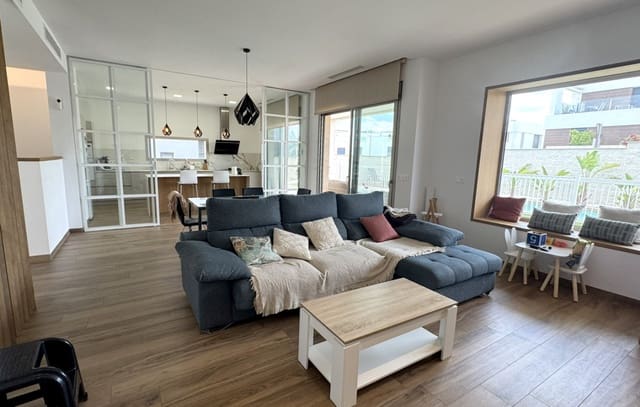   3 soveværelse   ferieVilla i Benijófar med   swimmingpool  garage  - € 2.150 (Ref: 9830441)