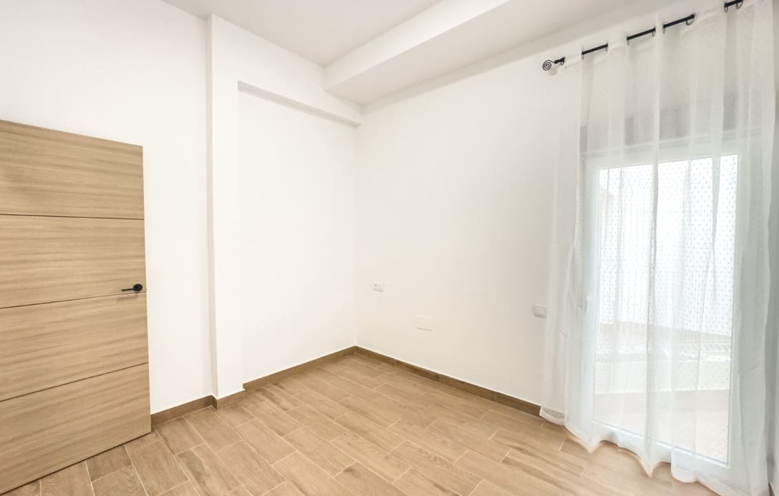 Piso de 2 habitaciones en Almoradí en alquiler - 675 € (Ref: 9835062)