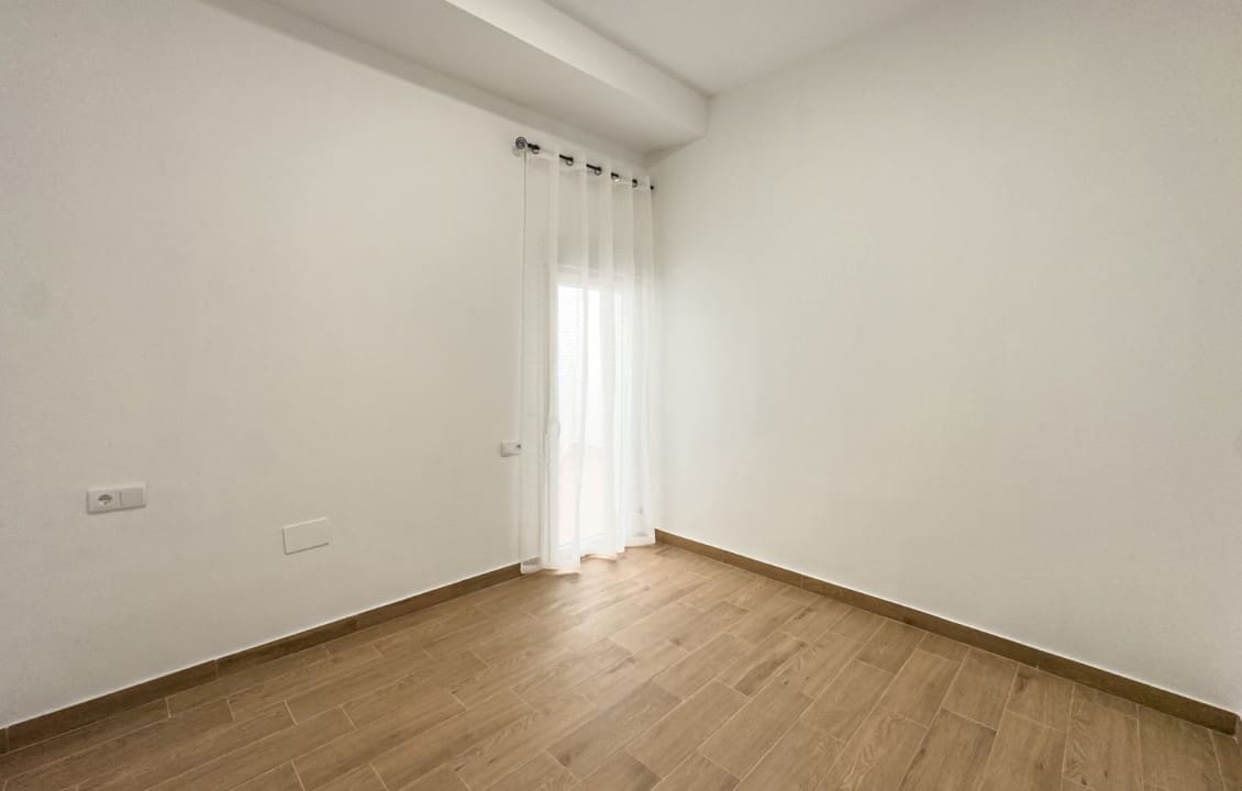 Piso de 2 habitaciones en Almoradí en alquiler - 675 € (Ref: 9835062)