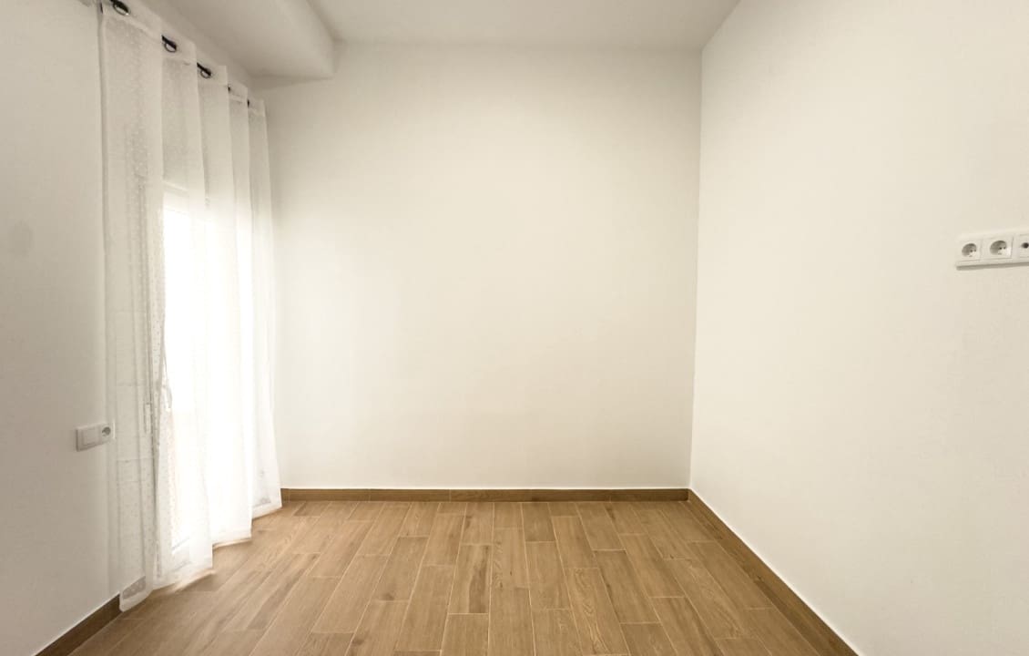 Piso de 2 habitaciones en Almoradí en alquiler - 675 € (Ref: 9835062)