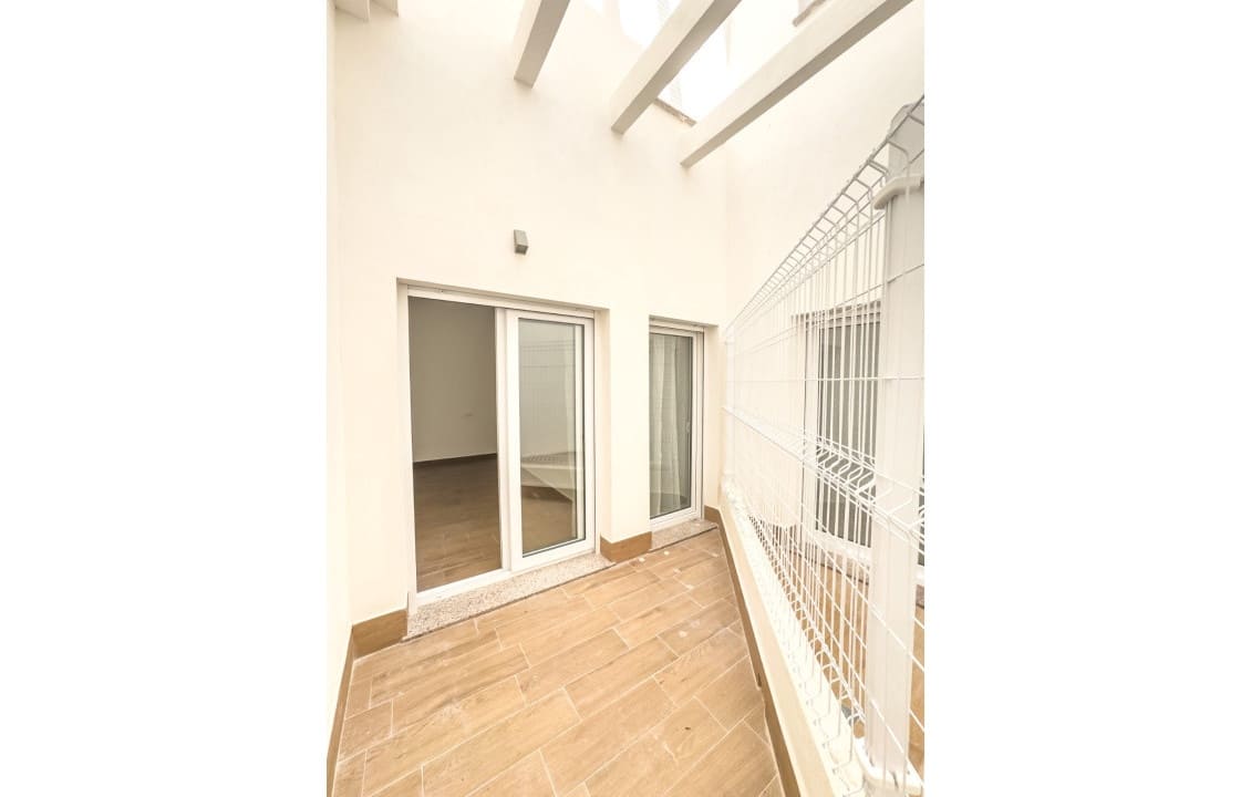 Piso de 2 habitaciones en Almoradí en alquiler - 675 € (Ref: 9835062)