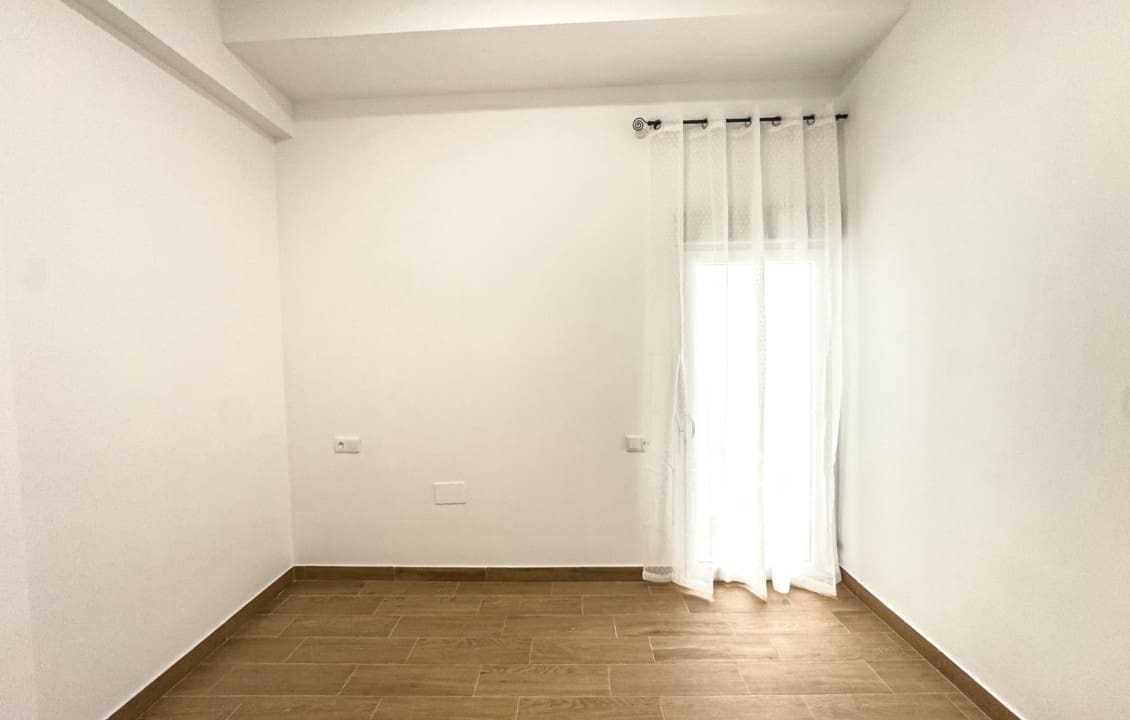 Piso de 2 habitaciones en Almoradí en alquiler - 675 € (Ref: 9835062)
