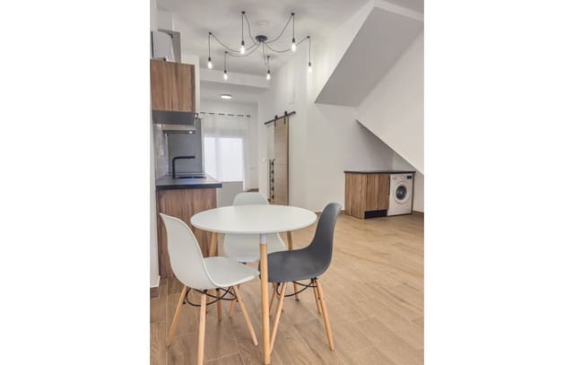 Piso de 1 habitación en Almoradí en alquiler - 550 € (Ref: 9835063)