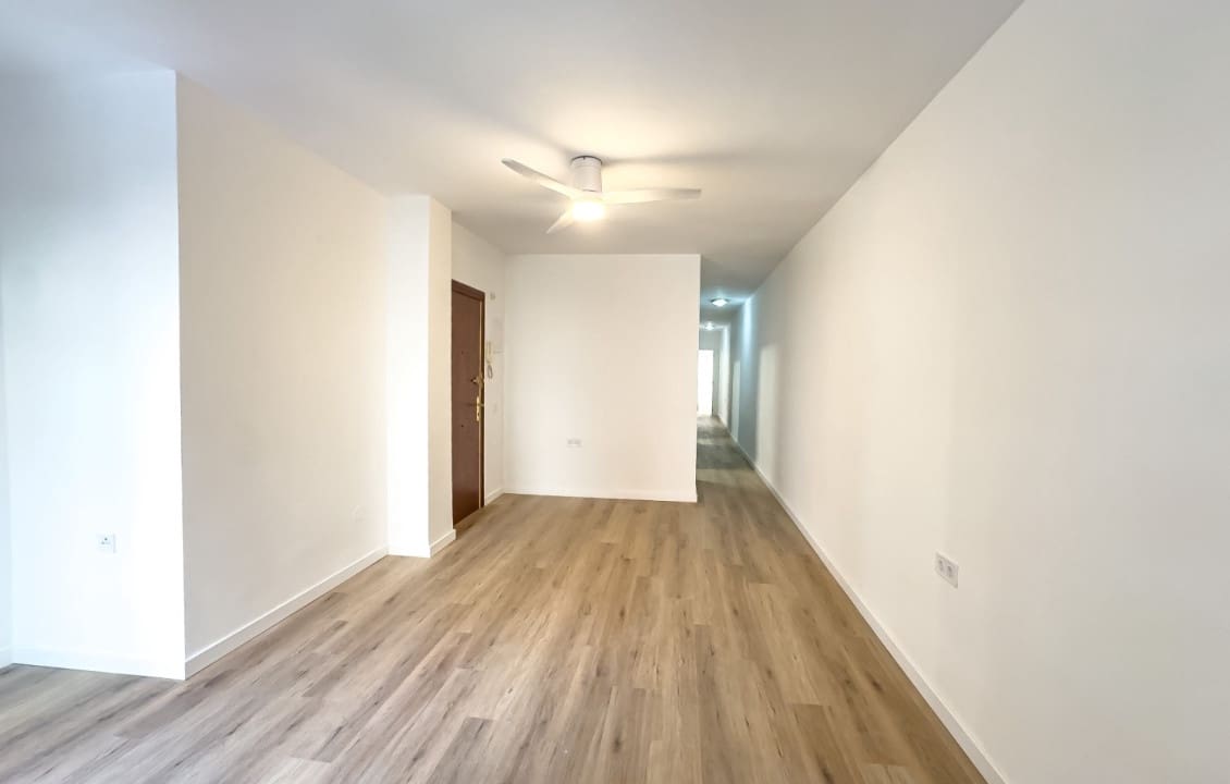 3 bedroom Flat for rent in Alicante / Alacant city with garage - € 1,250 (Ref: 9843969)
