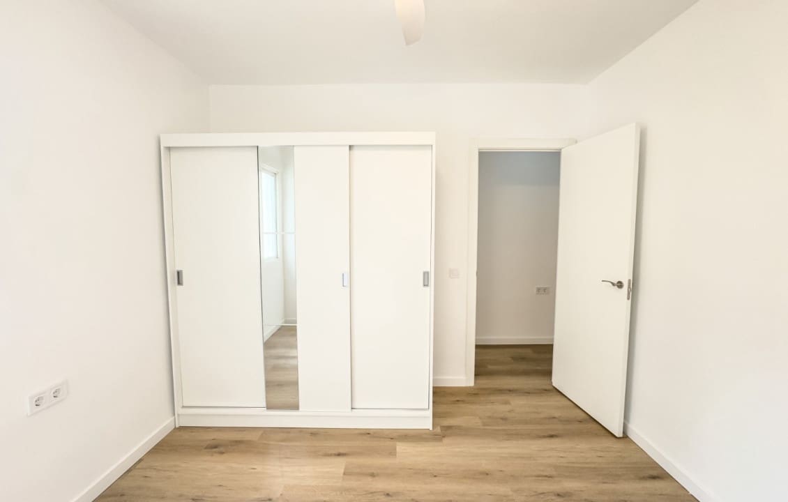3 bedroom Flat for rent in Alicante / Alacant city with garage - € 1,250 (Ref: 9843969)