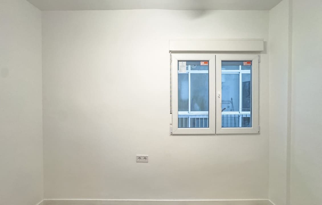 3 bedroom Flat for rent in Alicante / Alacant city with garage - € 1,250 (Ref: 9843969)