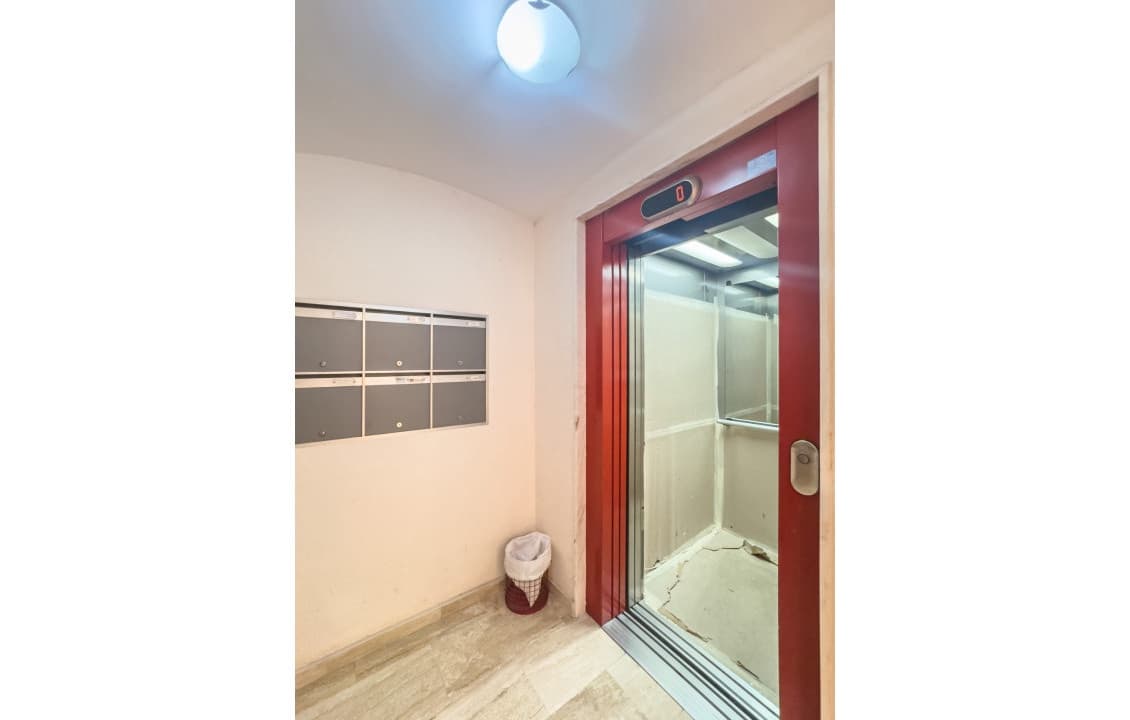 3 bedroom Flat for rent in Alicante / Alacant city with garage - € 1,250 (Ref: 9843969)