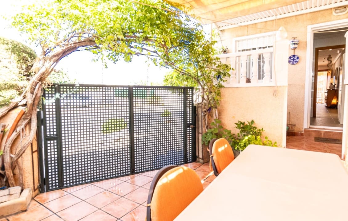 3 soveværelse Lejlighed til salg i Santa Pola - € 240.000 (Ref: 9862189)