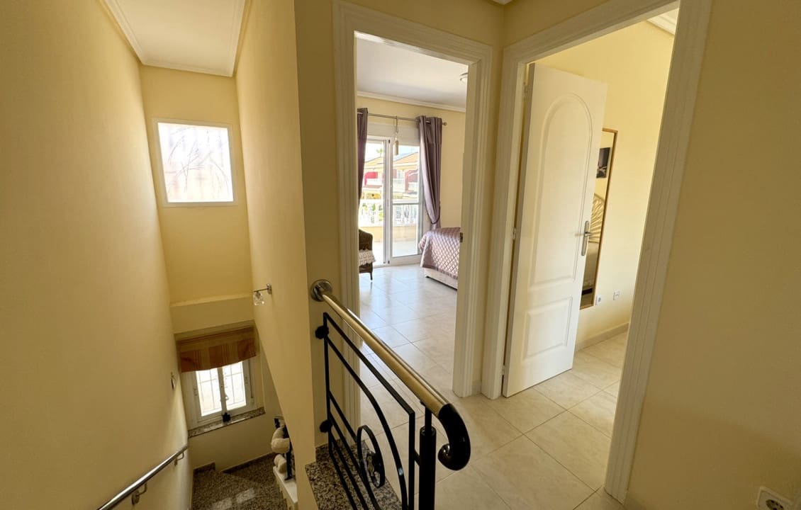 3 chambre Bungalow à vendre à Ciudad Quesada avec piscine - 240 000 € (Ref: 9879883)