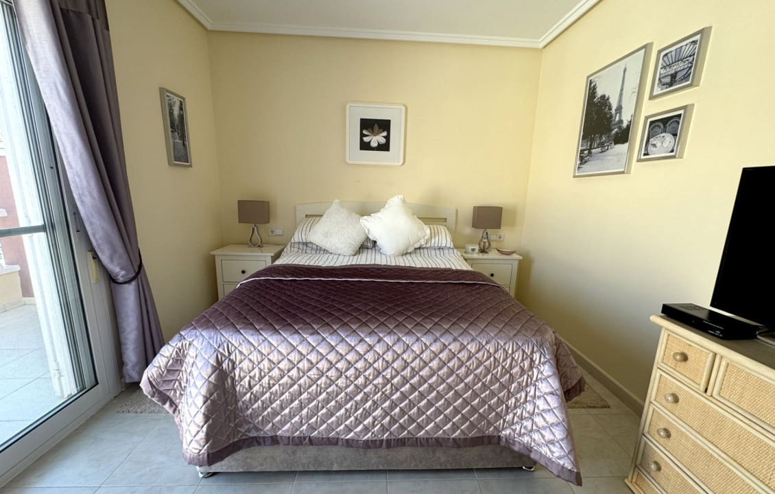 3 chambre Bungalow à vendre à Ciudad Quesada avec piscine - 240 000 € (Ref: 9879883)