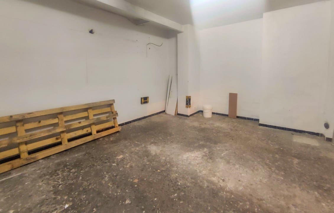 Garage att hyra i Elche / Elx - 200 € (Ref: 9891051)