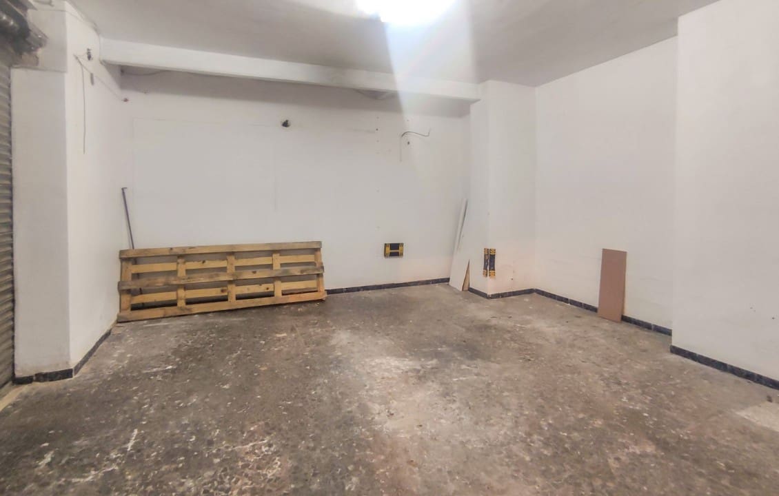 Garage att hyra i Elche / Elx - 200 € (Ref: 9891051)