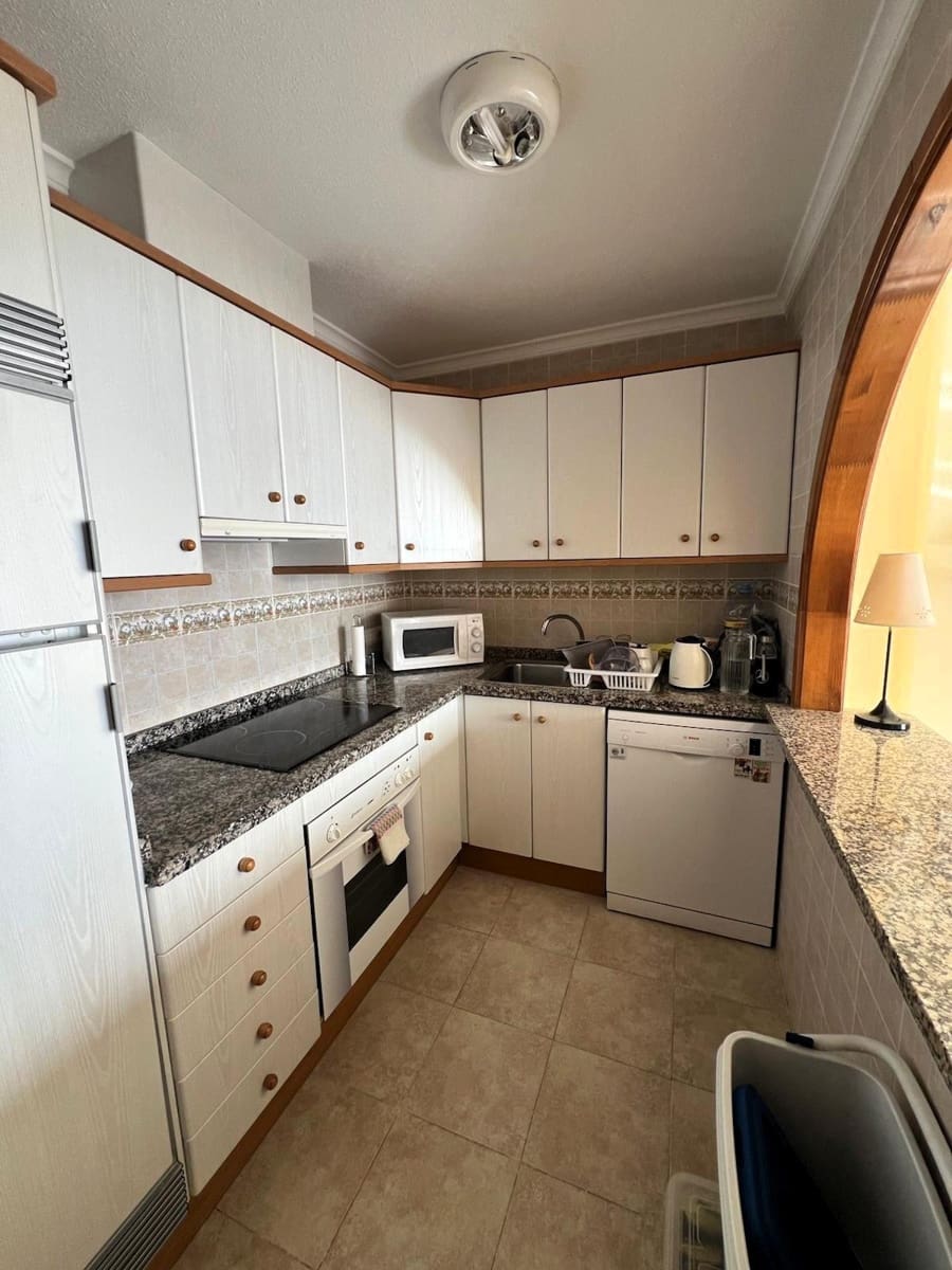 4 slaapkamer Appartement te huur in Benitachell / Benitatxell met zwembad - € 900 (Ref: 10044846)