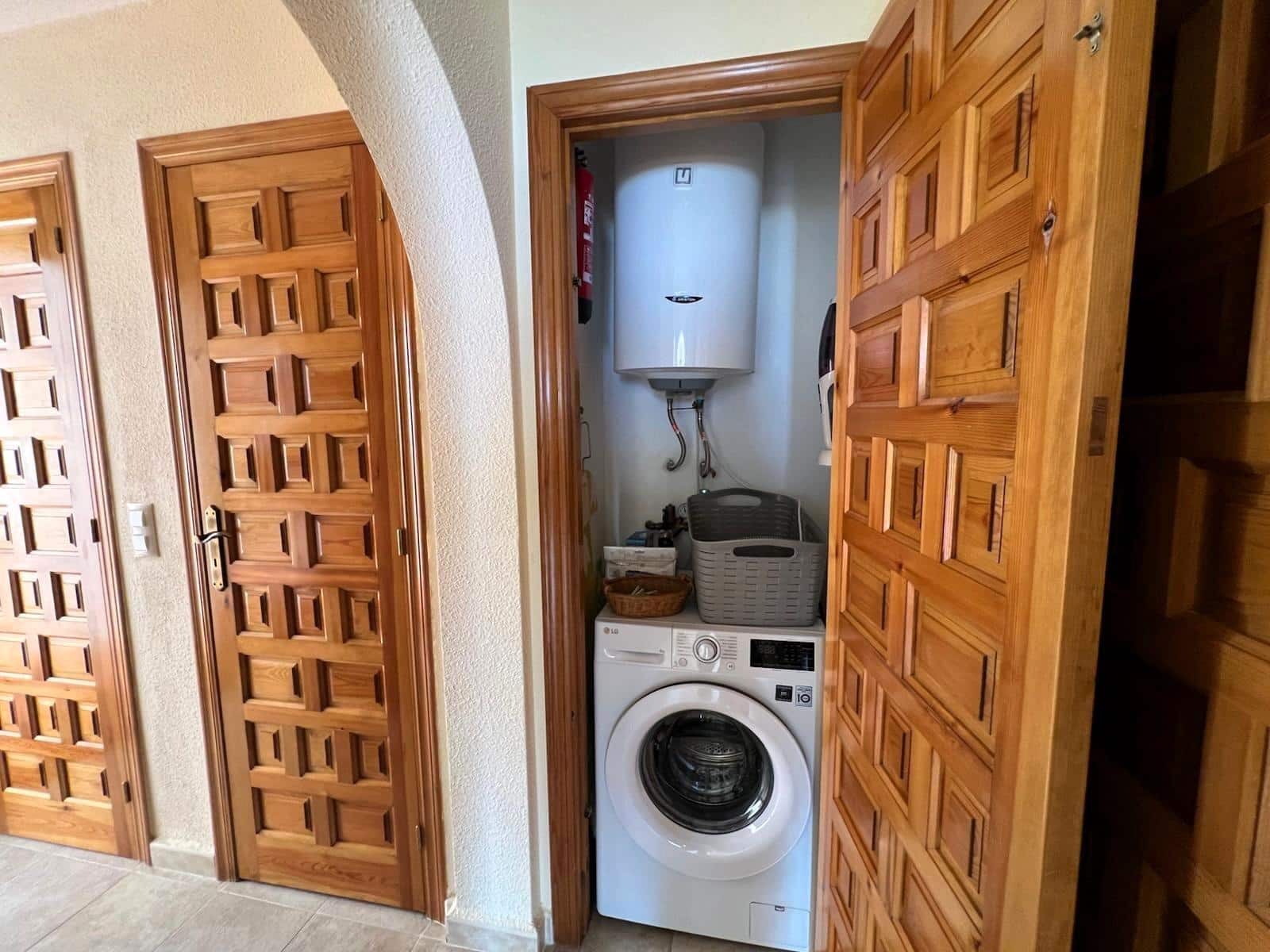 4 slaapkamer Appartement te huur in Benitachell / Benitatxell met zwembad - € 900 (Ref: 10044846)