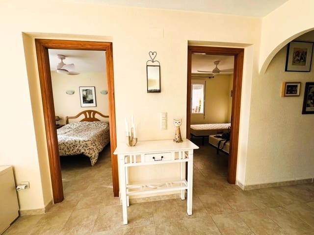 4 slaapkamer Appartement te huur in Benitachell / Benitatxell met zwembad - € 900 (Ref: 10044846)