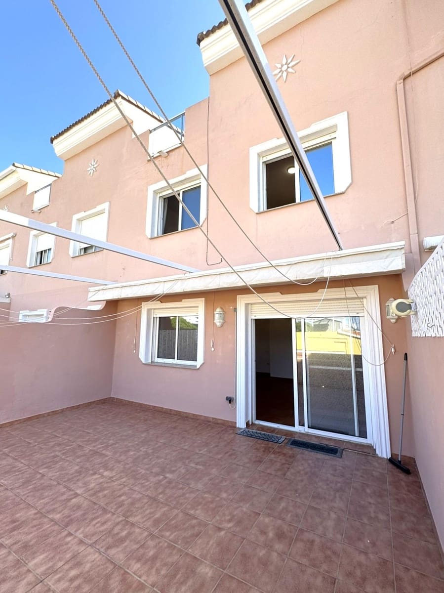 5 quarto Moradia em Banda para venda em Denia com garagem - 490 000 € (Ref: 10086184)