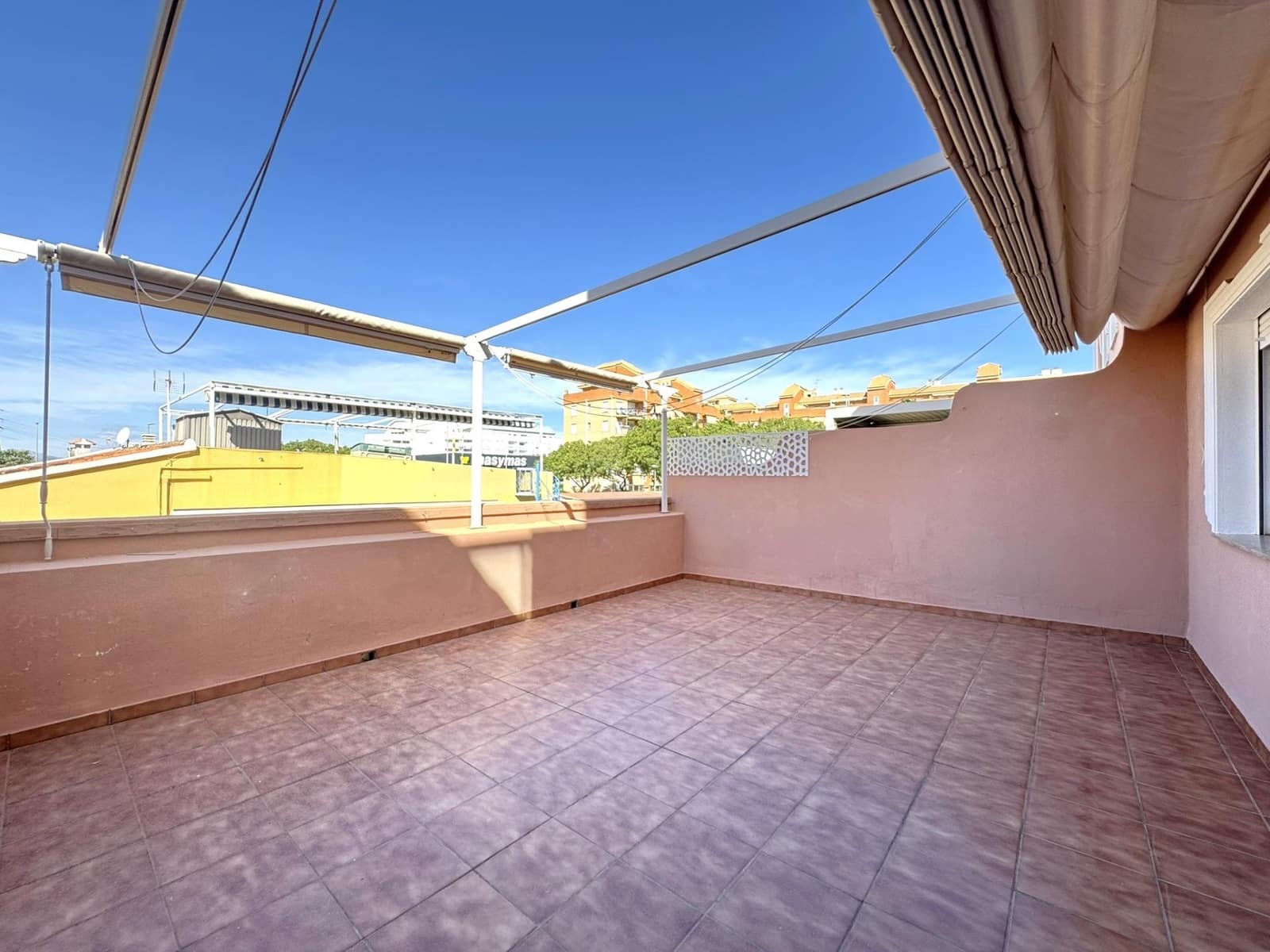 5 quarto Moradia em Banda para venda em Denia com garagem - 490 000 € (Ref: 10086184)