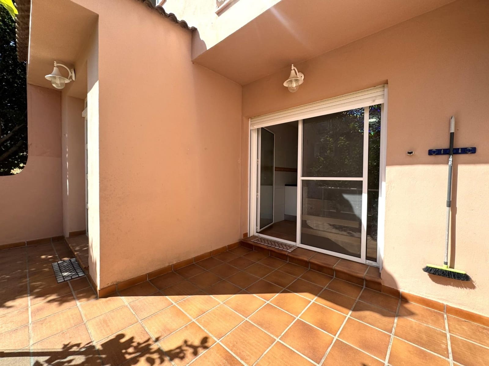 5 quarto Moradia em Banda para venda em Denia com garagem - 490 000 € (Ref: 10086184)